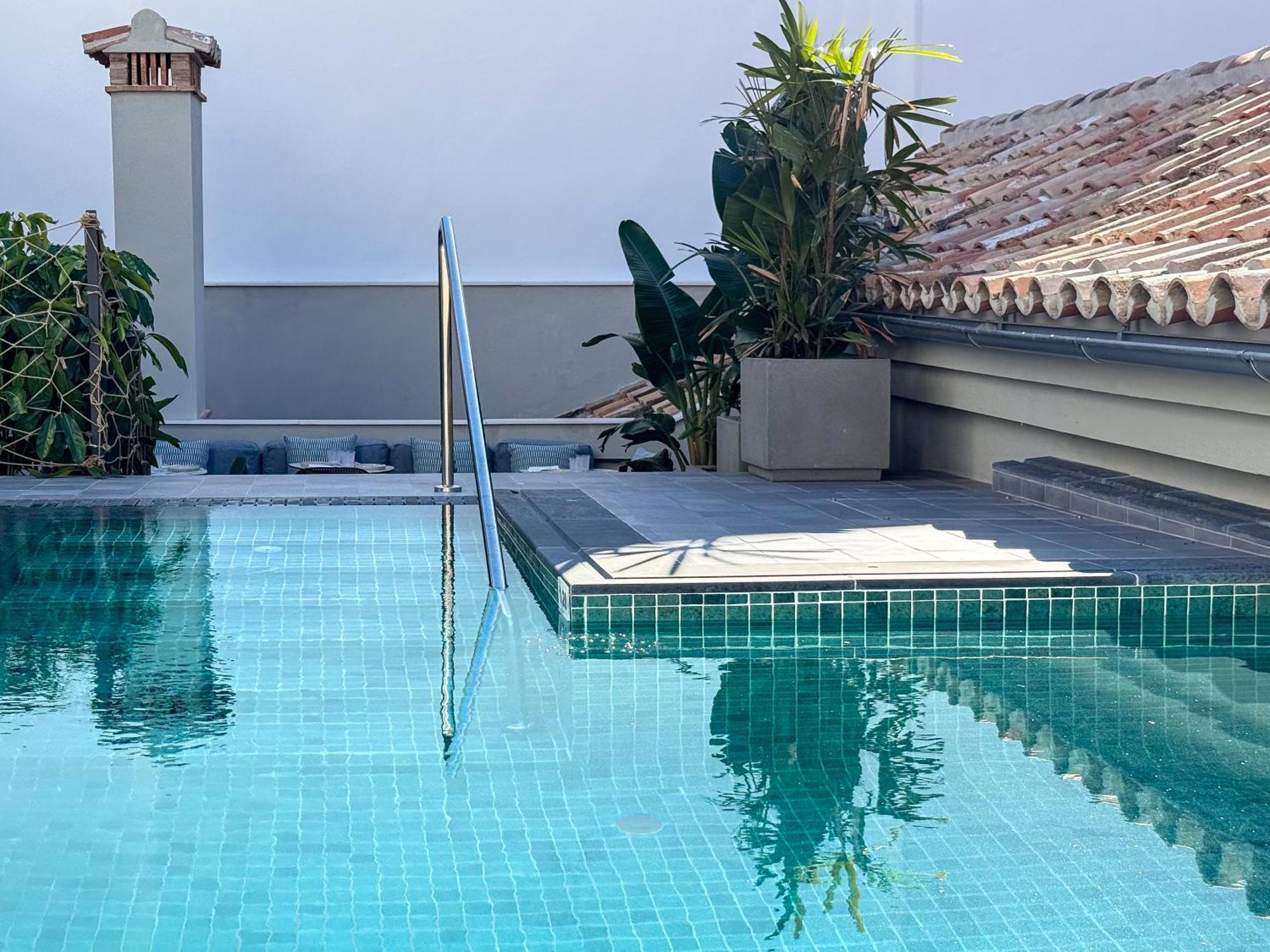 Coeo Hernan Ruiz Rooftop Pool Hostel Málaga Eksteriør bilde