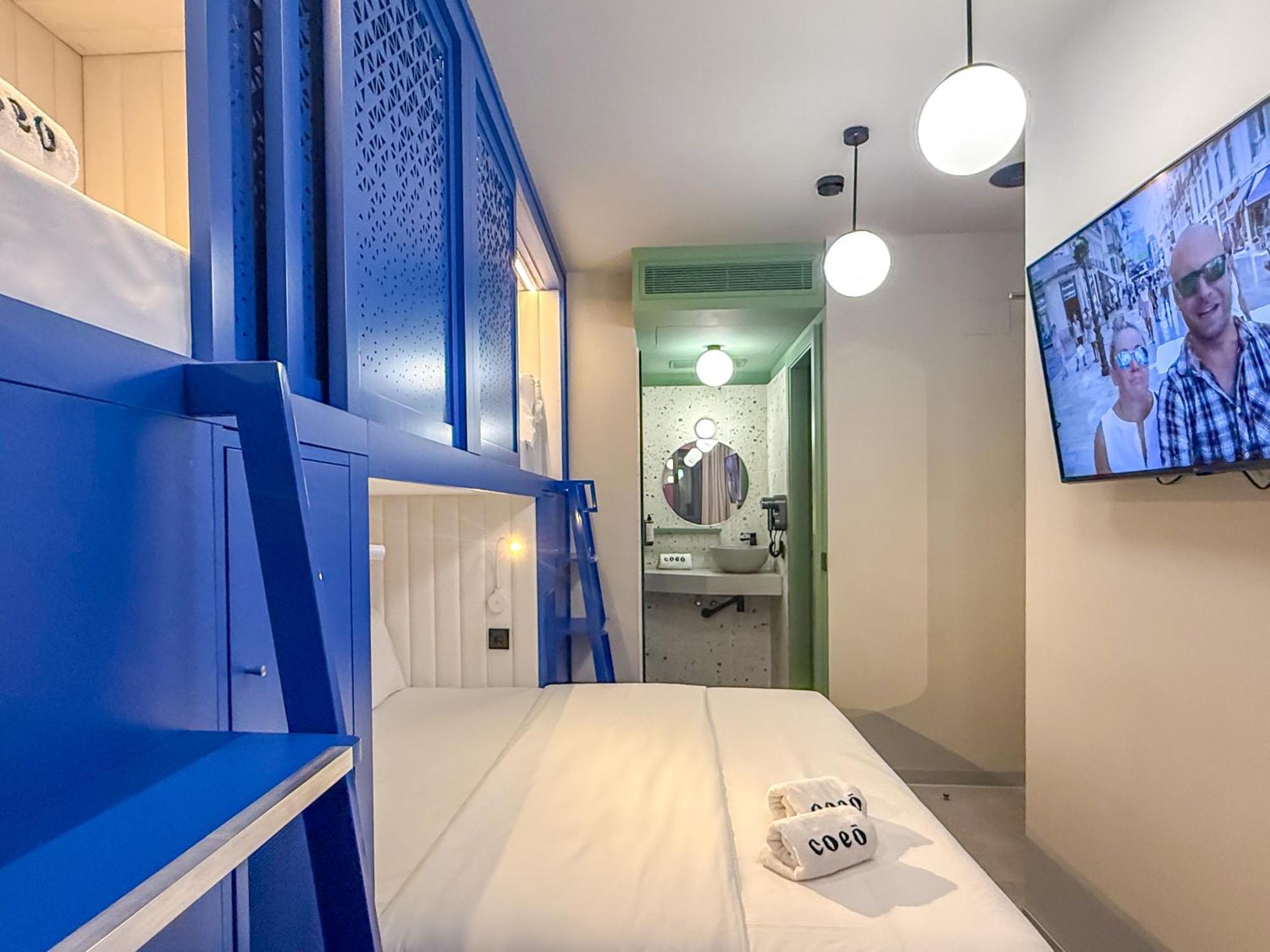 Coeo Hernan Ruiz Rooftop Pool Hostel Málaga Rom bilde