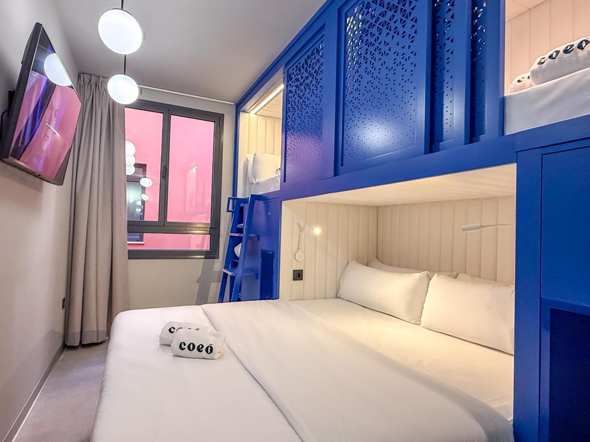 Coeo Hernan Ruiz Rooftop Pool Hostel Málaga Rom bilde